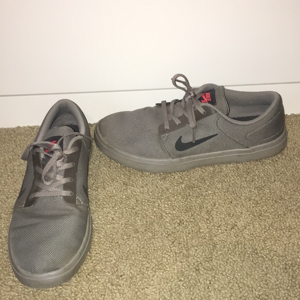Nike gray SB shoes